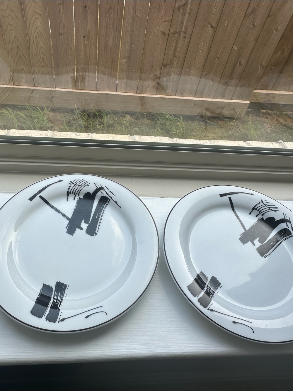 Bernardaud White Dinner Plates with Black Brushstroke Accents - Set of 2